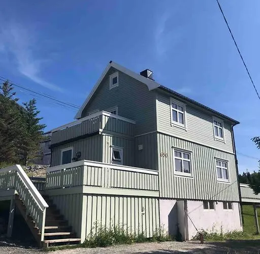 Mørkveden Feriehus, Lofoten Feriehus *