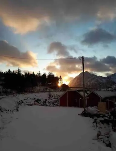 Mørkveden Feriehus, Lofoten Feriehus