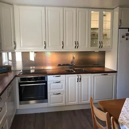 Mørkveden Feriehus, Lofoten *