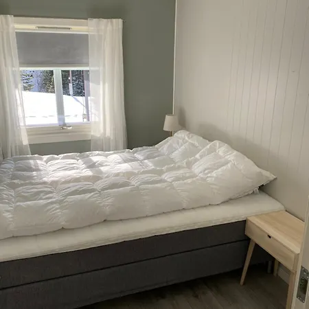 Feriehus Mørkveden Feriehus, Lofoten *